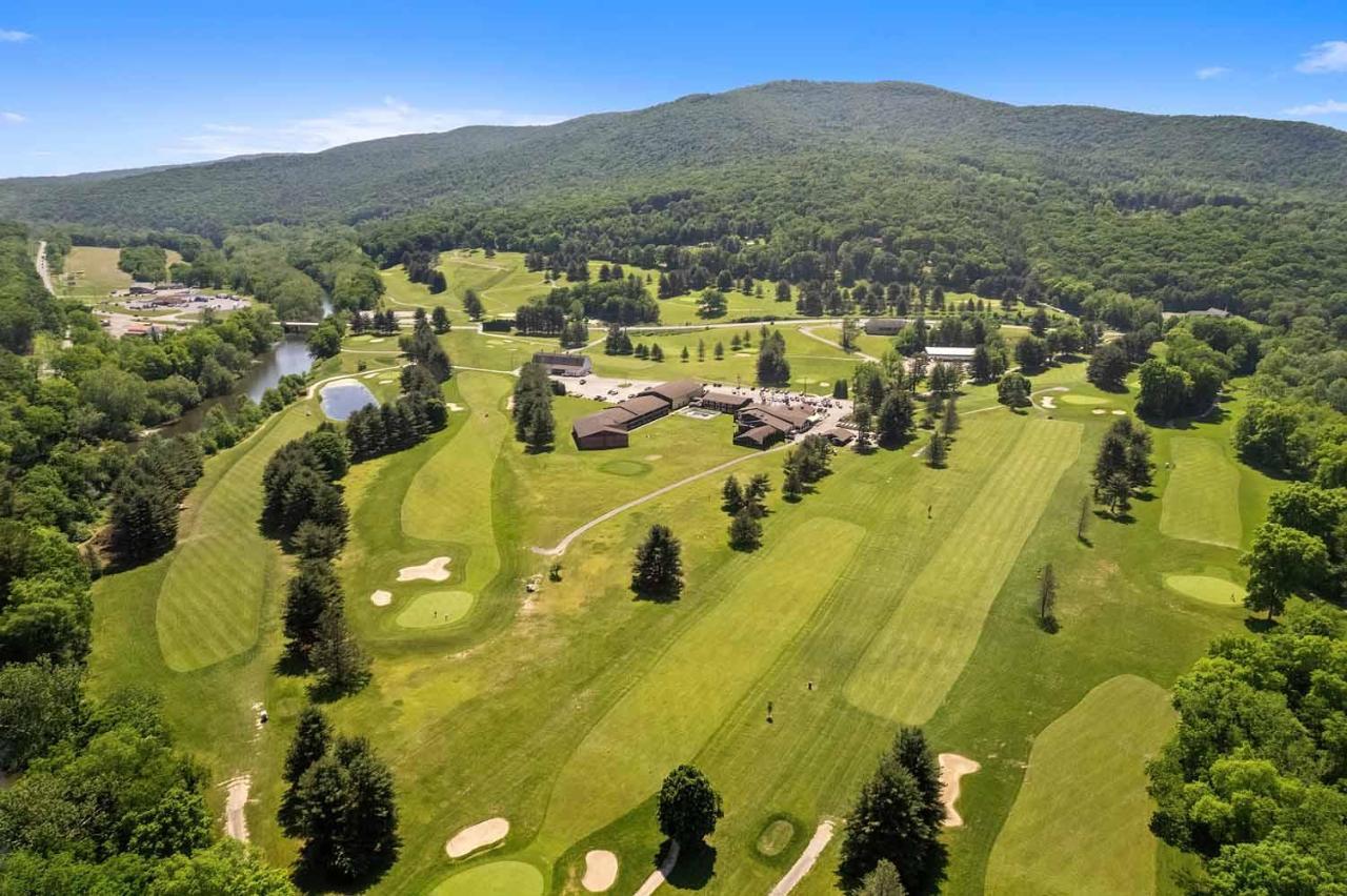 Shadowbrook Resort 2*